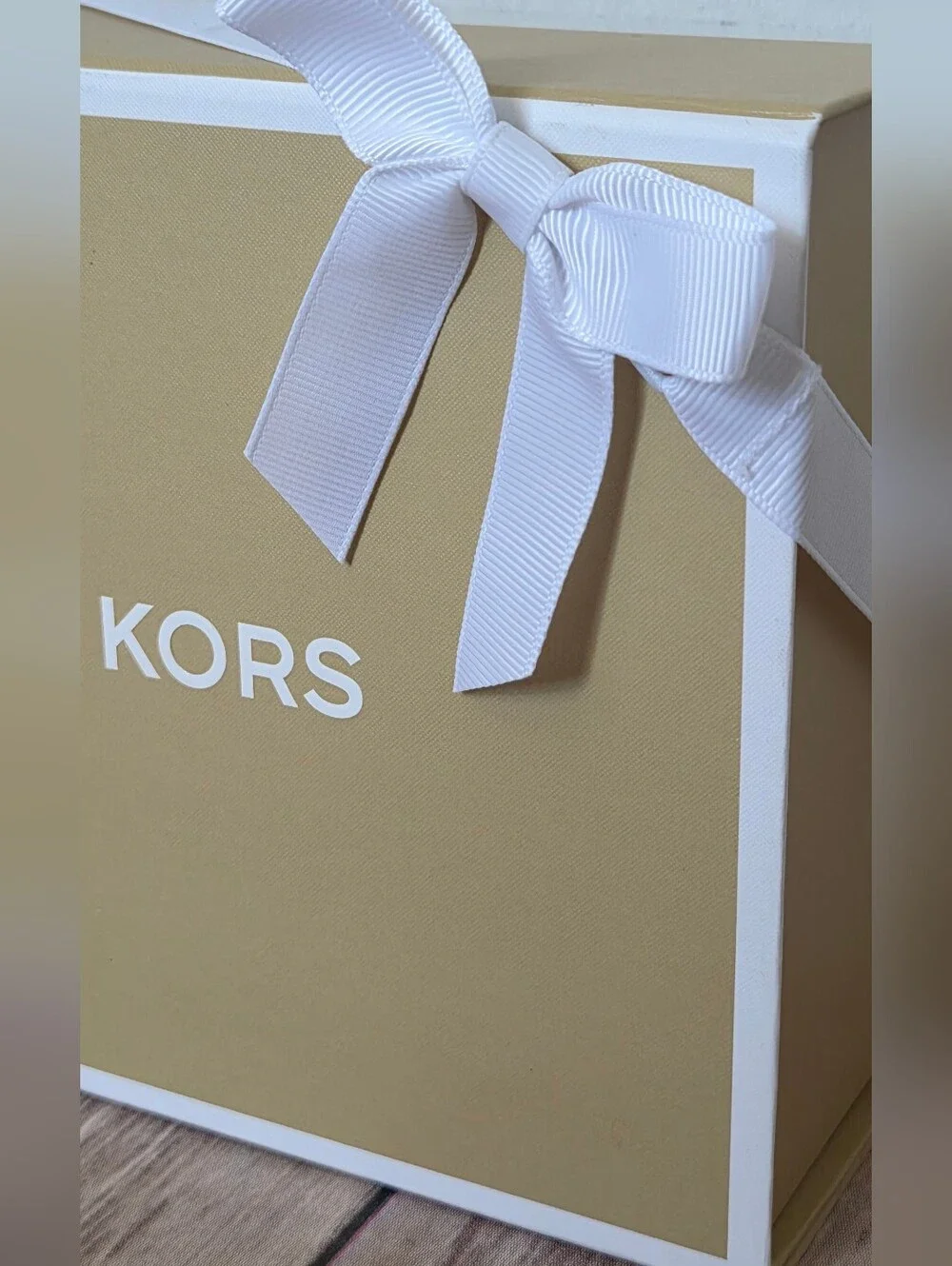 Michael Kors Gift Box White Ribbon Included